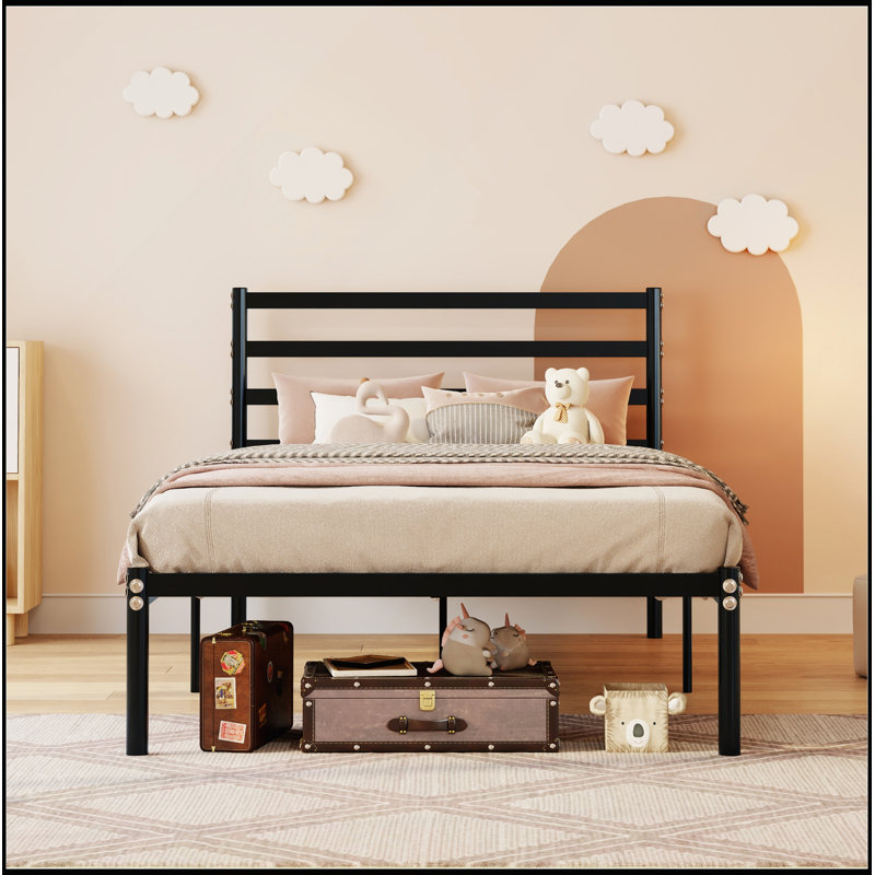 Structure de lit plateforme simple en métal avec grand rangement sous le lit