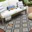 Tapis intérieur / extérieur gris à motif géométrique tissé à plat-1101772278