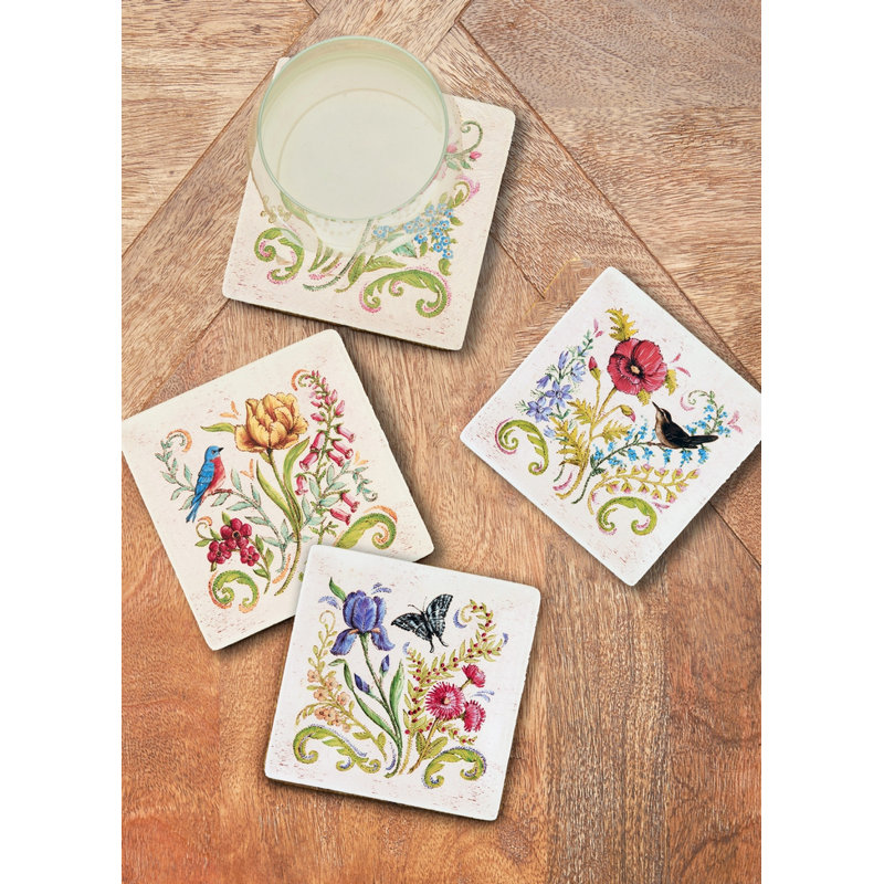 Ensemble de 4 assiettes de jardin brodées