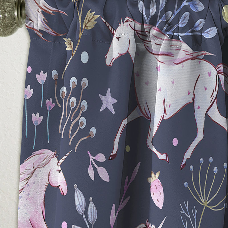 Rideau simple occultant avec motif aquarelle et motif licorne, L 52 po x L 108 po