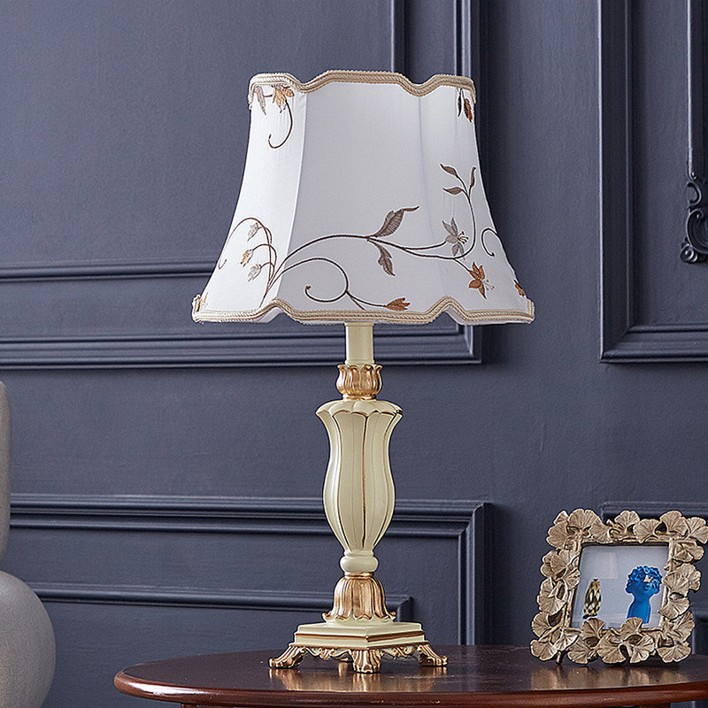 Lampe de bureau classique luxueuse et rétro, Blanc
