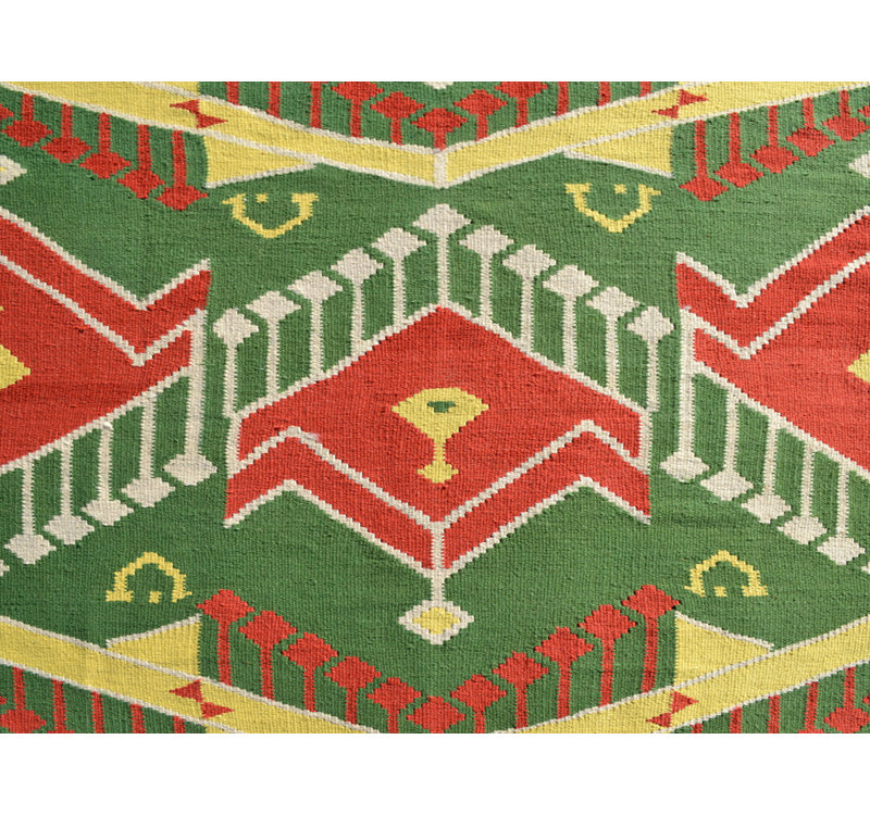 Area Rug in Green/Red