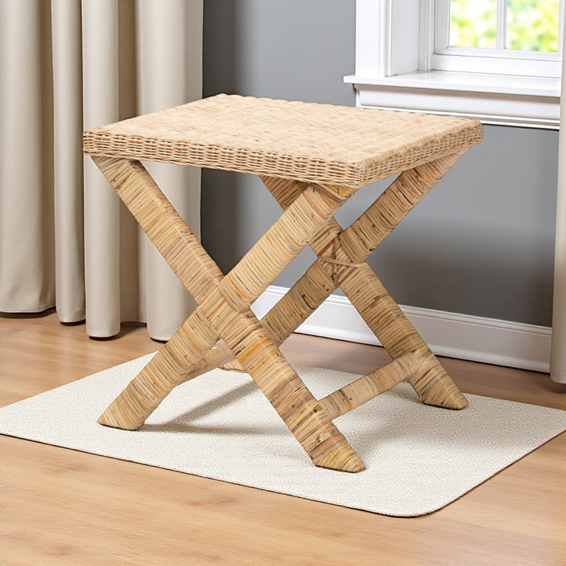Banc d'appoint Minrah Bohemian en rotin naturel et acajou, H 19,28 po x l 19,95 po x P 16,04 po