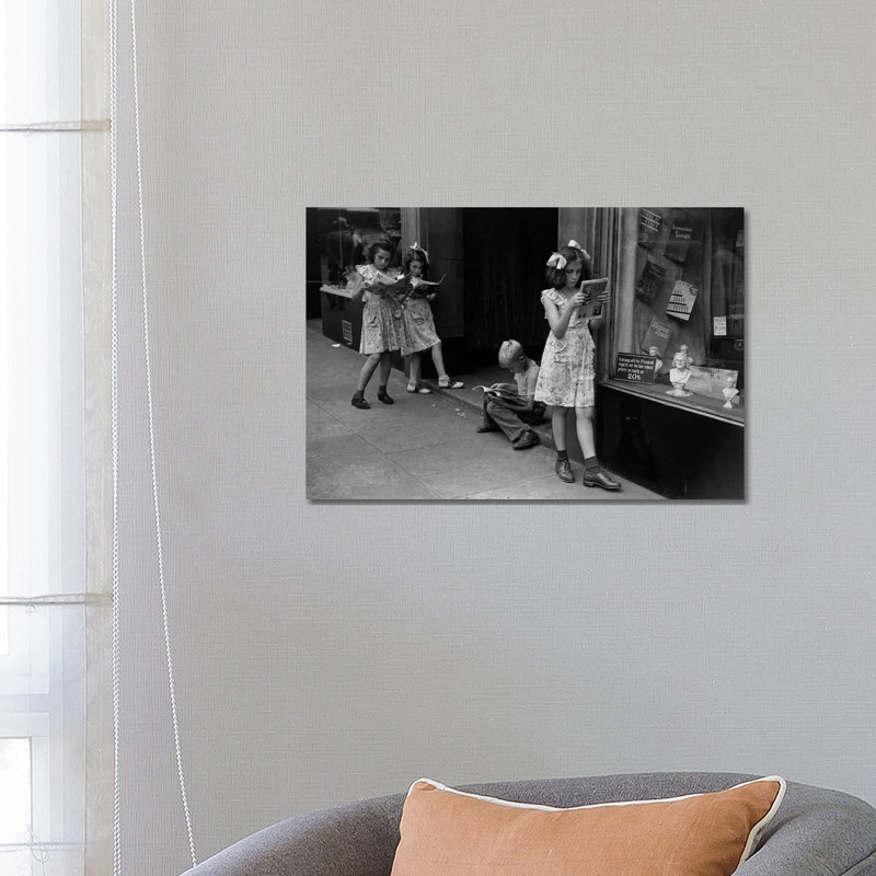 Comic Book Readers (NYC, 1947) by Ruth Orkin - Print on Canvas, Wrapped Canvas, 66.04 cm H x 45.72 cm W x 1.91 cm D