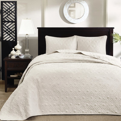 Queen Size Cream Reversible Bedspread - Pre-washed Cotton Filling For Pleasant Rest, Quilting Elegance, Oversized Deep Mattress, 2 Shams Included Coziness, Splendor, With