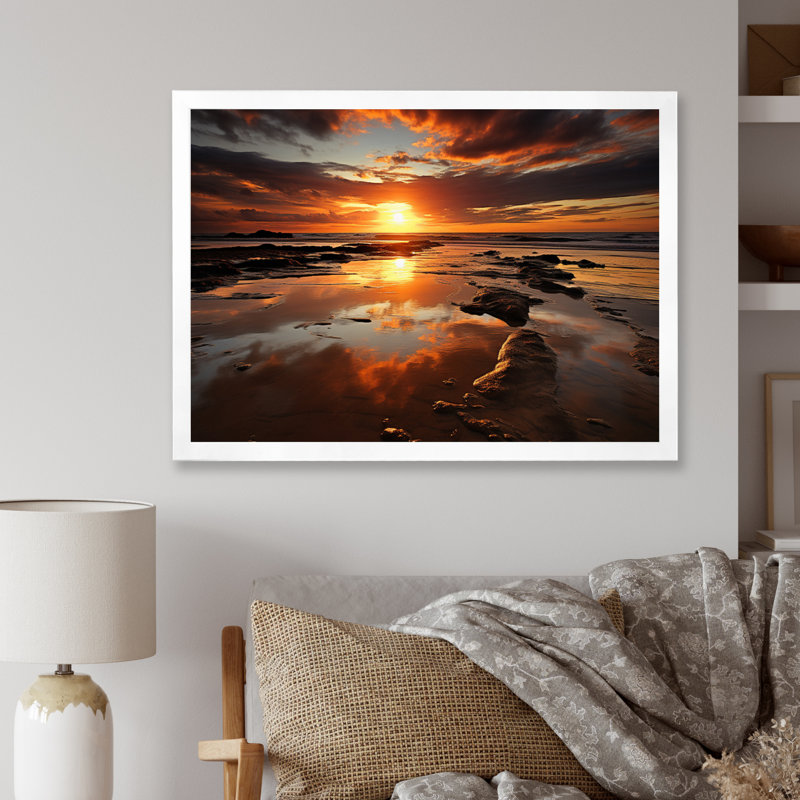 «Coastal Serenity At Sunset IV», reproduction d'art sur toile, H 34 po x l 44 po x P 1,5 po, Cadre photo blanc