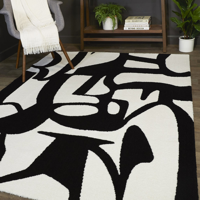 Contemporary Soft Cosy Low Pile Rug in White and Black