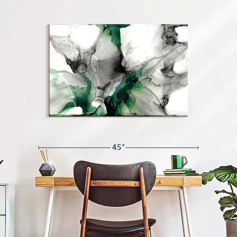 Avery Emerald Gale II, 26" H x 39" W