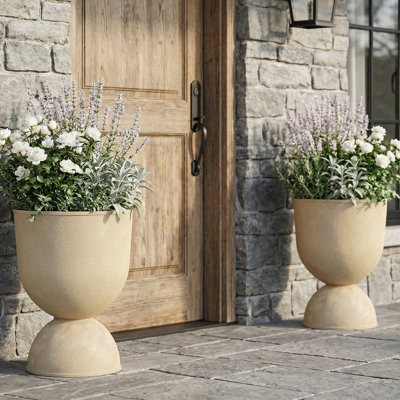 18.3 Inch Tall PE Tumbler-shaped Planter Pots
