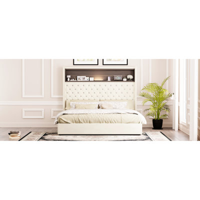 Structure de grand lit de couleur beige, tête de lit haute de 52 pouces, taille de port, de nuit et de rangement avec design en velours de 52 po, décoration de rivet, charge, fonction