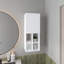 Armoire de salle de bain murale blanche avec porte et 4 tablettes ouvertes blanches