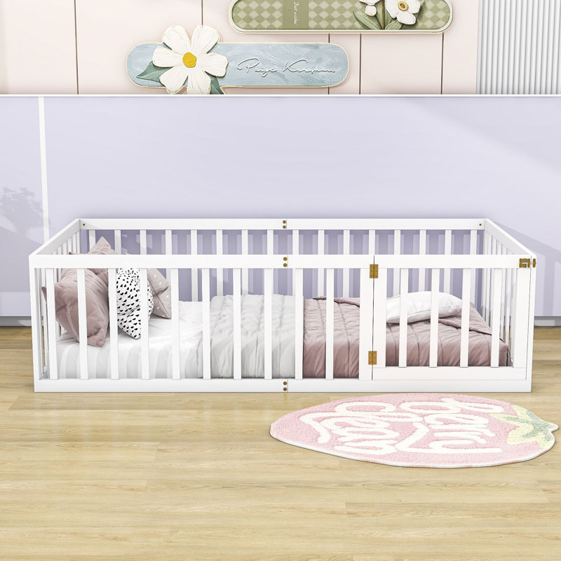 Guerriero Wooden Daybed Frame with Fence, White, Twin