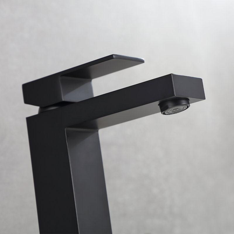 Robinet de salle de bain à un trou