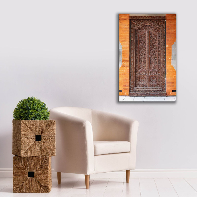 «Door - Carved on Bali» par Epic Portfolio, art mural sur toile, H 40 po x l 26 po x P 1,5 po