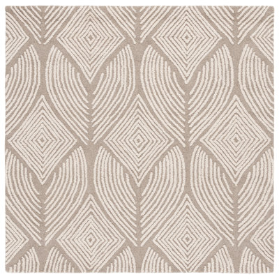 Johnya Hand Tufted Wool/Cotton Geometric Rug in Gray/Beige