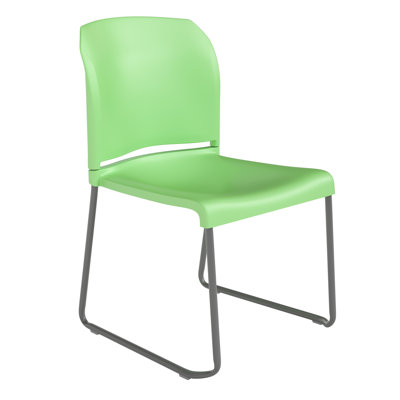 Chaise empilable à dossier plein avec base thermolaquée Oliverson d'une capacité de 880 lb.