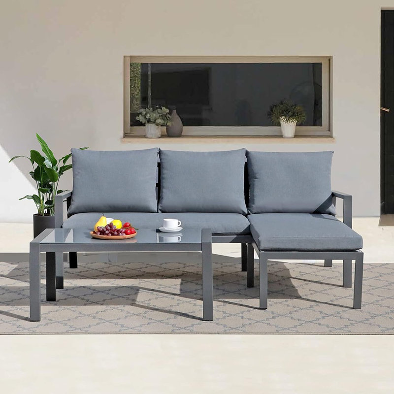 Ensemble de mobilier d'extérieur avec méridienne