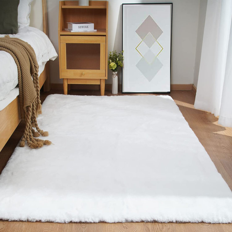 Perlena Faux Fur Washable Indoor Rug, Rectangle 4' x 6'