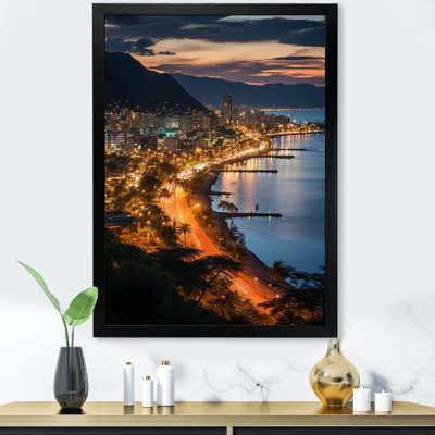 Yoherlin " Honolulu Beautiful Cityscape Spot III "