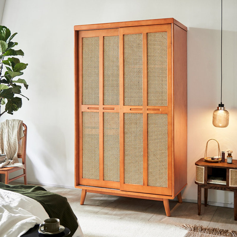 Armoire d'appoint en rotin