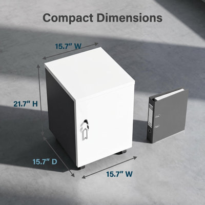 Bureau rectangulaire pour 4 personnes avec poste de travail et classeurs intégrés