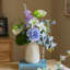 Ornements de fleurs simulées
