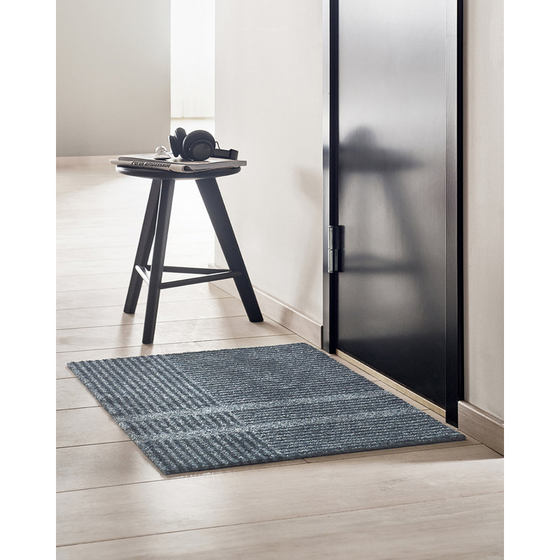 Loype Stormy Blue, 32" W x 44" L