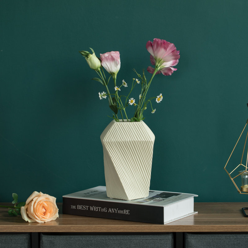 Vase 12 "H 12", Beige, H 12 po x l 3,25 po x P 4 po