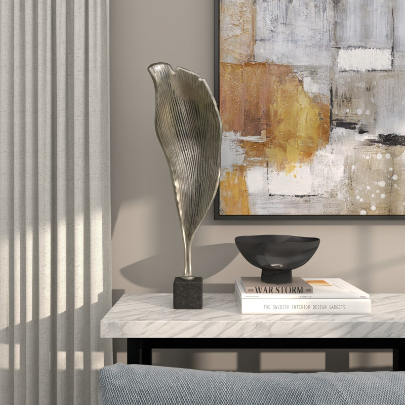 Sculpture Frejya, H 35,65 po x l 10,5 po x P 4,15 po, Argent