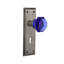 Plaque New York avec trou de serrure décoratif et bouton de porte Waldorf Cobalt-25842028-25842036-134195172