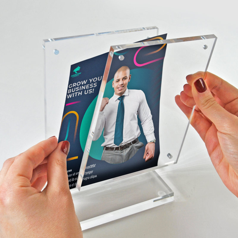 Slim Deluxe Acrylic Block Frame 7” x 5” on ½” Acrylic Base with Magnet Closure and Rubber Bumpers, Landscape/Horizontal