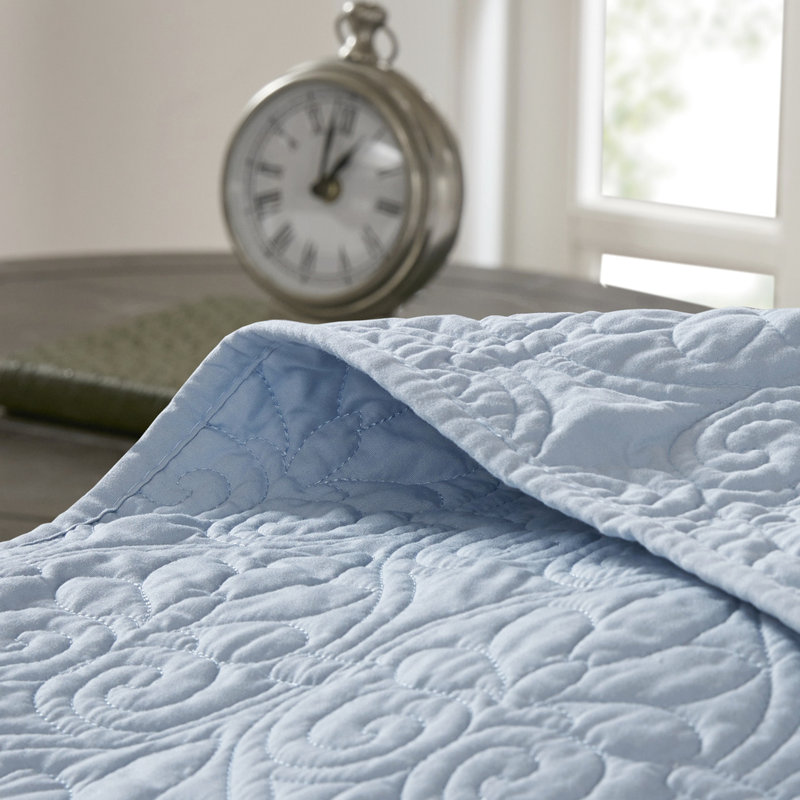 Collection de couvre-lit réversible Blue Queen - matelassage texturé pour une richesse optimale, surmatelas en coton prélavé, rembourrage de confort, deux taies décoratives, couture facile à nettoyer, élégance