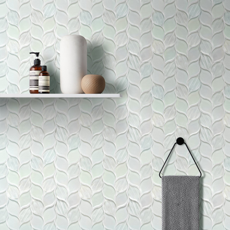 Carrelage mural mosaïque en losange mélangé en forme de feuille de vigne irisée et gravée au laser 11 po x 12 po (0,92 pi2 / pièce)