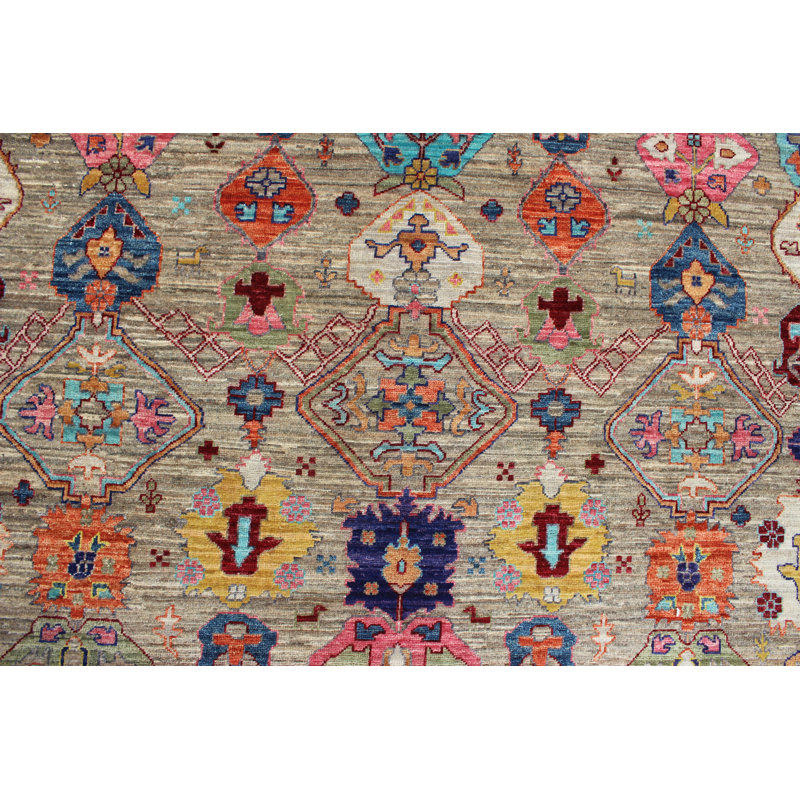 Aryana Wool Oriental Area Rug in Beige