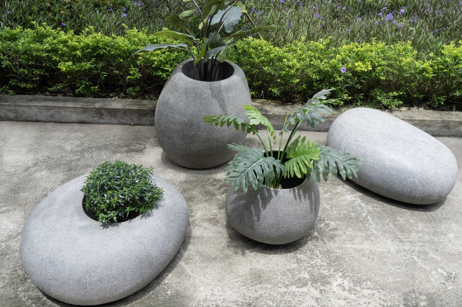 26 in. Lightweight Rock Garden Planter, Brown