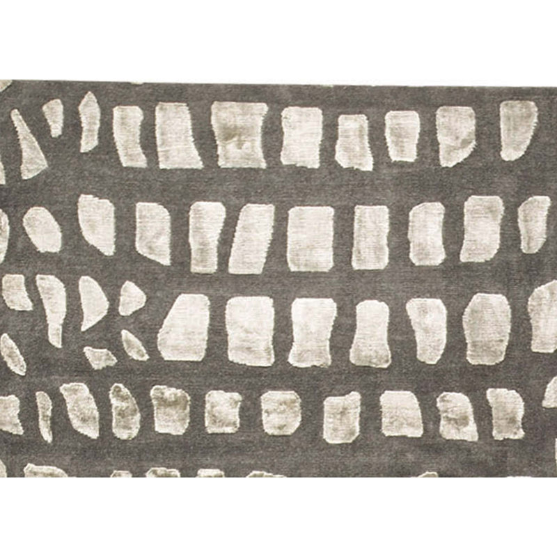 Himalayan Abstract Area Rug in Gray/Ivory
