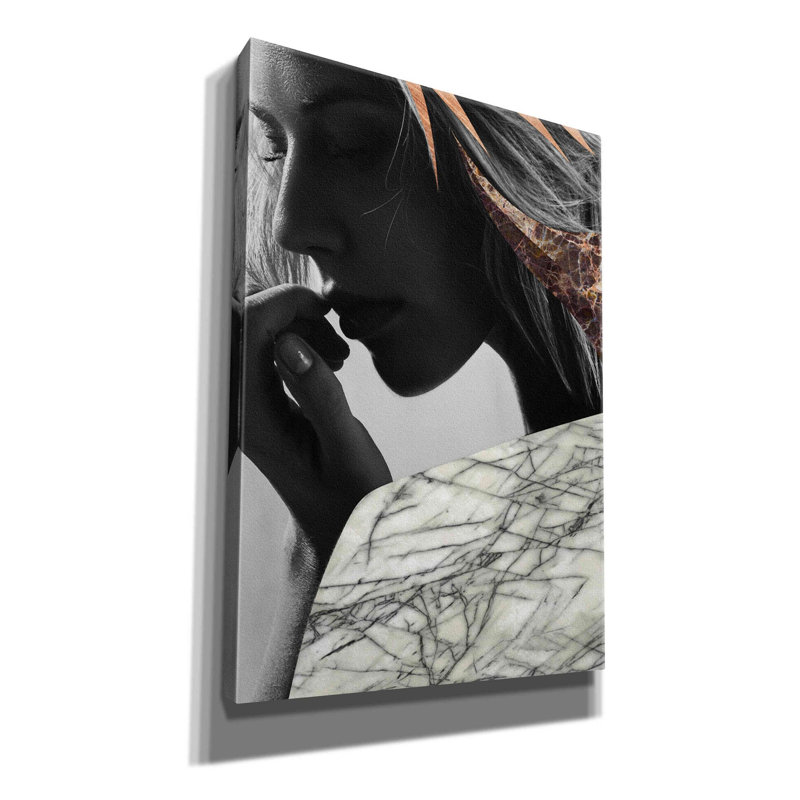 «Phase Two» par Design Fabrikken, estampe numérique sur toile, H 26 po x l 18 po x P 0,75 po
