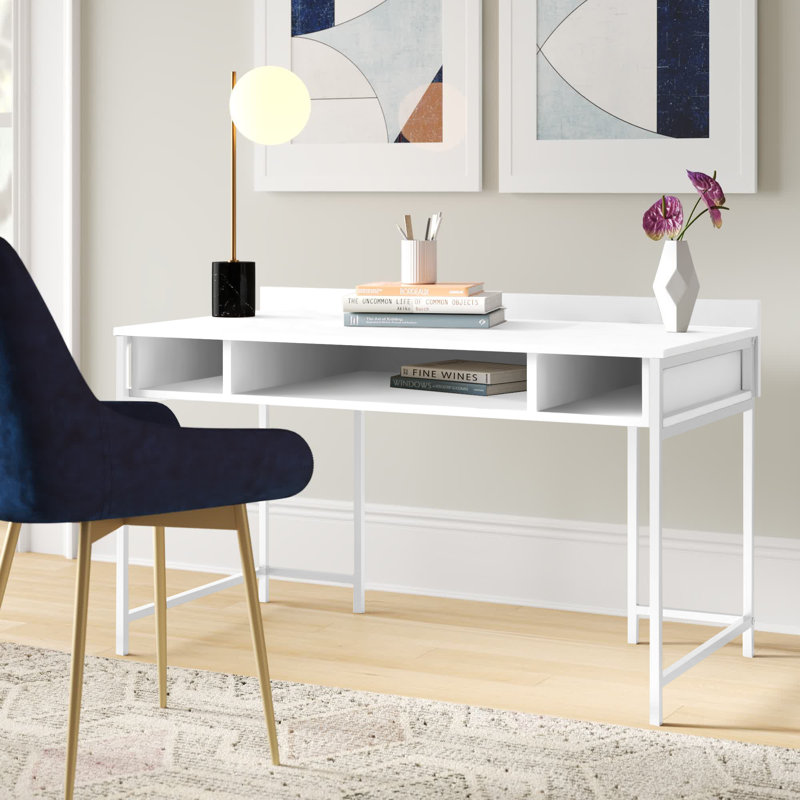Bureau Fevzie, Blanc