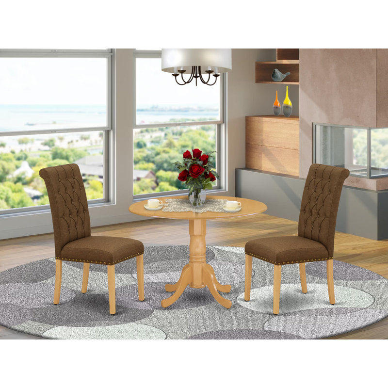 L'ensemble 3 pièces de table de cuisine et chaises comprend une table de salle à manger ronde avec Dropleaf et 2 chaises rembourrées en tissu de lin brun, 42 x 42 pouces, chêne
