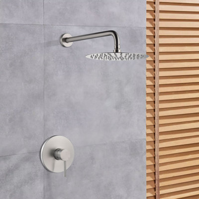 Robinet de douche avec valve brute