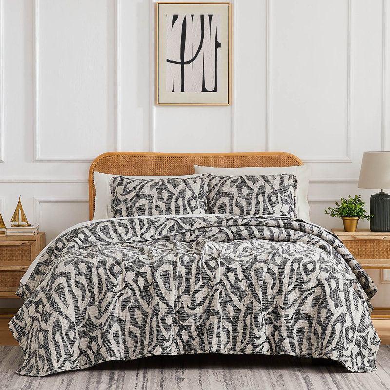 Khari Oversized easy care lightweight Quilt Set with shams by Southshore Fine Linens, Slate, King Quilt + 2 King Shams