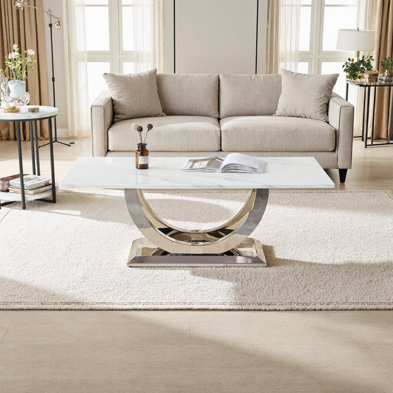 Table basse Modernist Elegance avec base sculptée