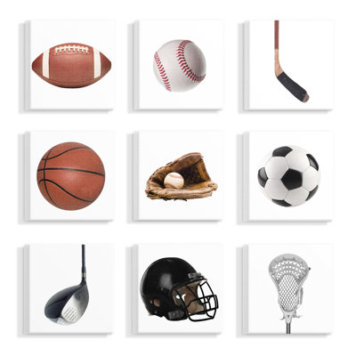 Ensemble de 9 reproductions de photos sur toile «Sports Équipement on White Minimal» par Brianne
