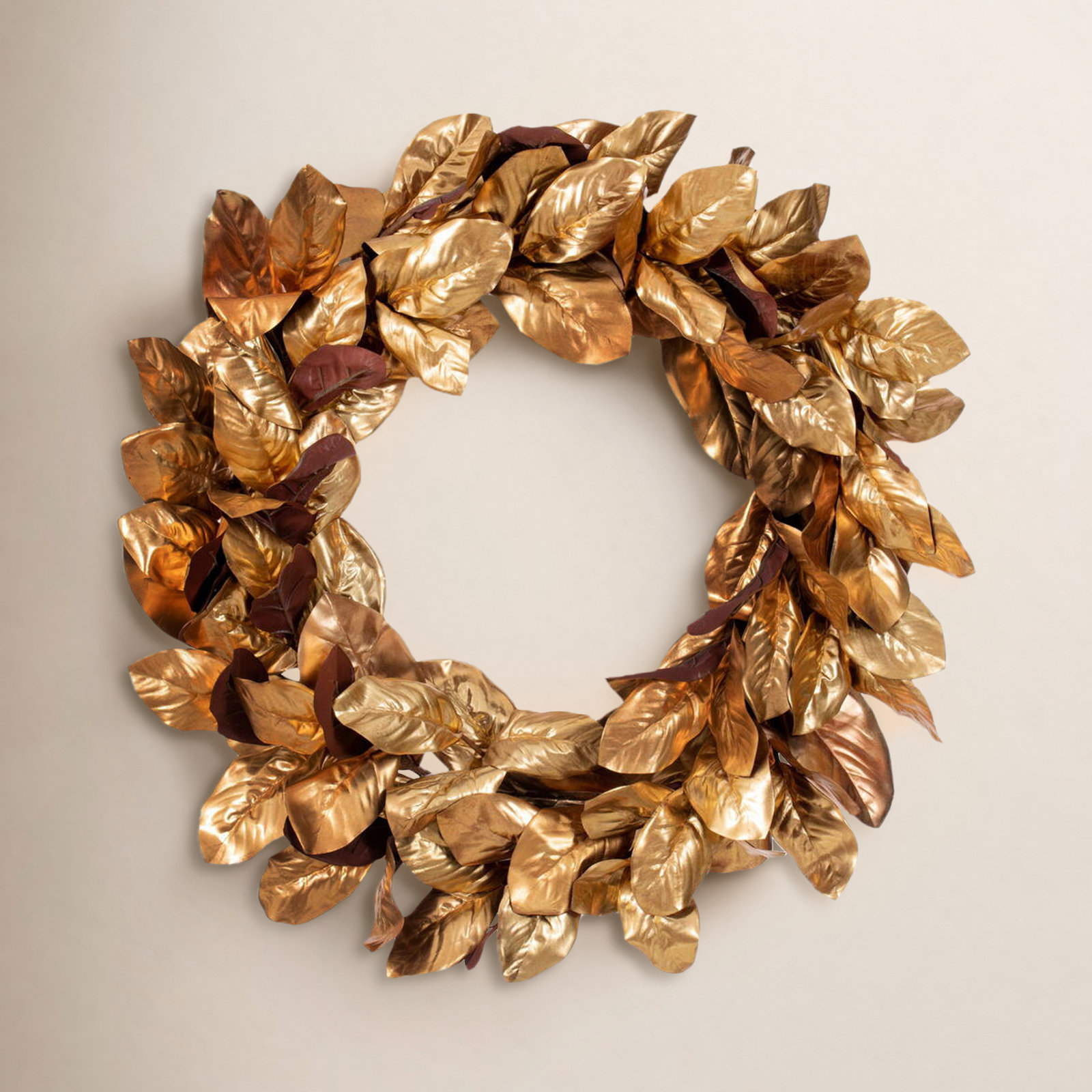 18'' Faux Magnolia Polyester Wreath