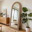 Miroir mural arqué en bois massif pleine longueur-1771499290-1769940909