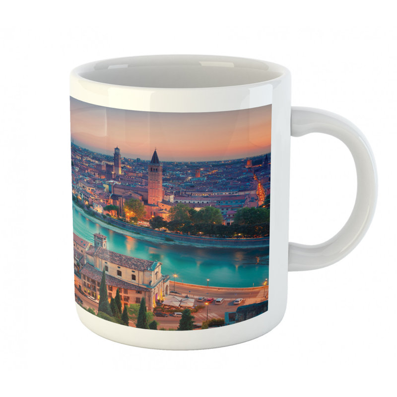 Grande tasse à café européenne