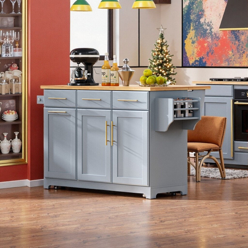 Chariot pour îlot de cuisine de 59,3 po de large avec plateau coulissant en bois d'hévéa avec organisateurs coulissants, armoire à déchets, 2 prises CA + USB-C, 3 tiroirs, 5 roulettes
