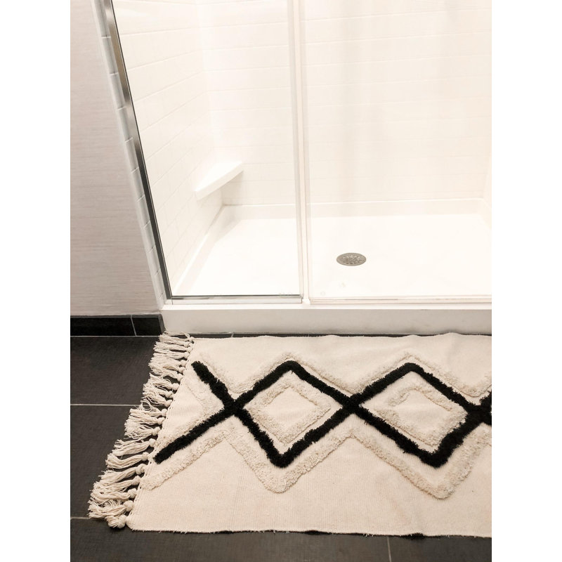 Illyanna Geometric Indoor / Outdoor Rug