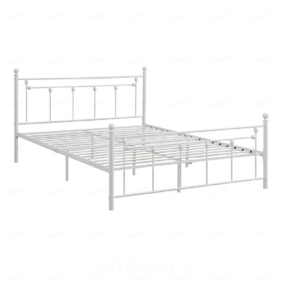 Élégant grand lit plateforme en métal de style victorien avec tête et pied de lit surélevés en forme de H