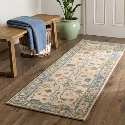 Aitana Vintage Floral Handmade New Zealand Wool Blend Indoor Area Rug